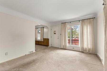 9881 Quandt Avenue, Allen Park, Michigan 48101, Amerika Birleşik Devletleri