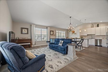 1126 Mandalay Lane , 1126, Bolingbrook, Illinois 60490, USA