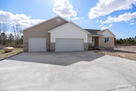 97 Hillside Road, RIGBY, Idaho 83442, USA