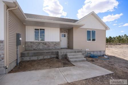 97 Hillside Road, RIGBY, איידהו 83442, ארצות הברית של אמריקה 