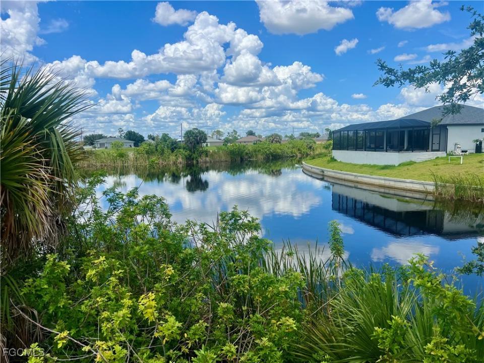 203 NW 19th Place, Cape Coral, Florida 33993, Amerika Birleşik Devletleri