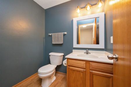 9115 Cowden Drive, Johnston, Iowa 50131, USA