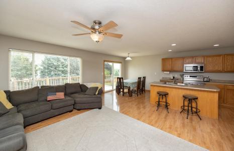 9115 Cowden Drive, Johnston, איווה 50131, ארצות הברית של אמריקה