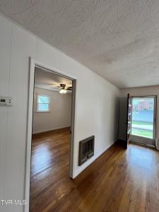 318 Cypress Street, Mount Carmel, Tennessee 37645