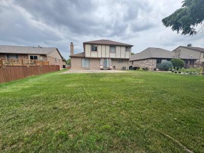 35224 Vito, Sterling Heights, Michigan 48310, USA