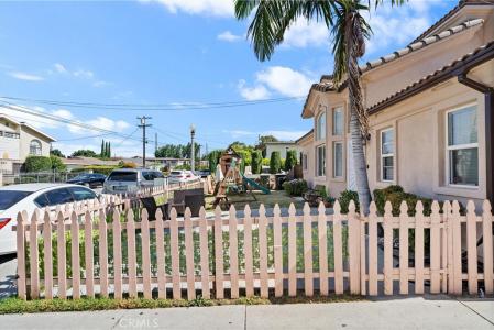 930 S Charlotte Avenue, San Gabriel, California 91776, HOA KỲ