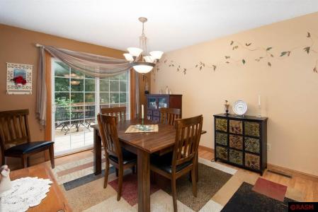 210 Mapleridge Drive, Mankato, Minnesota 56001, États-Unis