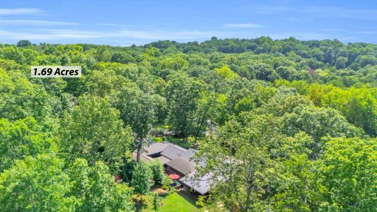 103 Arrow Drive, Signal Mountain, Tennessee 37377, USA