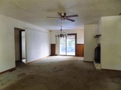 72 Mccoy Road, Saint Louisville, Ohio 43071, Estados Unidos