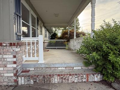208 Sycamore Street, Loogootee, Indiana 47553, USA