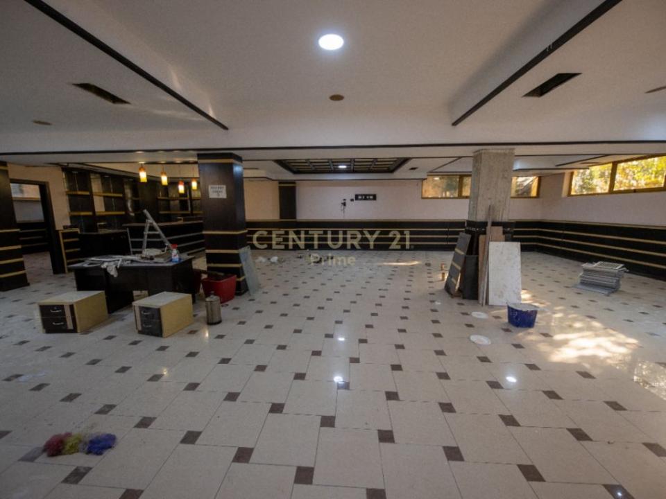 Mamurras, Mamurras, Albania