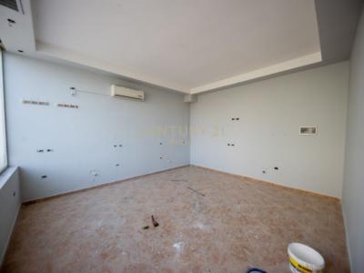 Mamurras, Mamurras, Albania