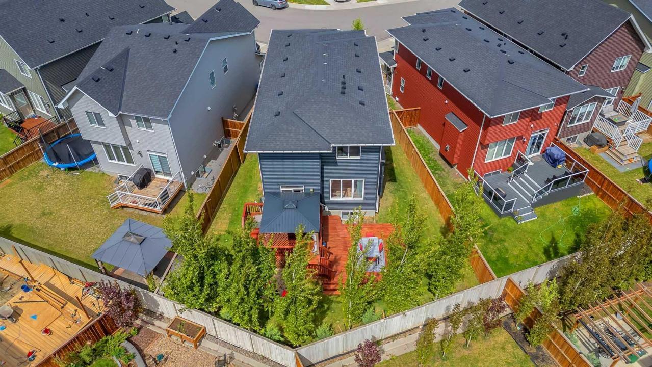 325 BAYVIEW WAY SW, Airdrie, Alberta T4B 4H3, Canadá