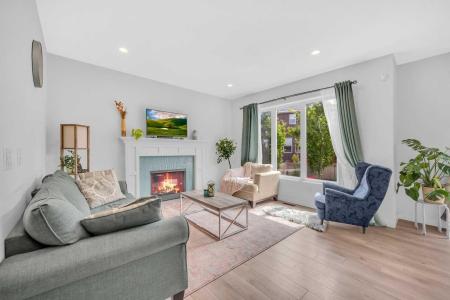 325 BAYVIEW WAY SW, Airdrie, Alberta T4B 4H3, Canadá