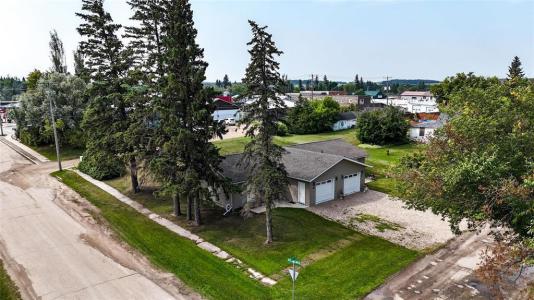 46 FIRST STREET NORTHWEST, Erickson, Манитоба R0J 0P0, Канада