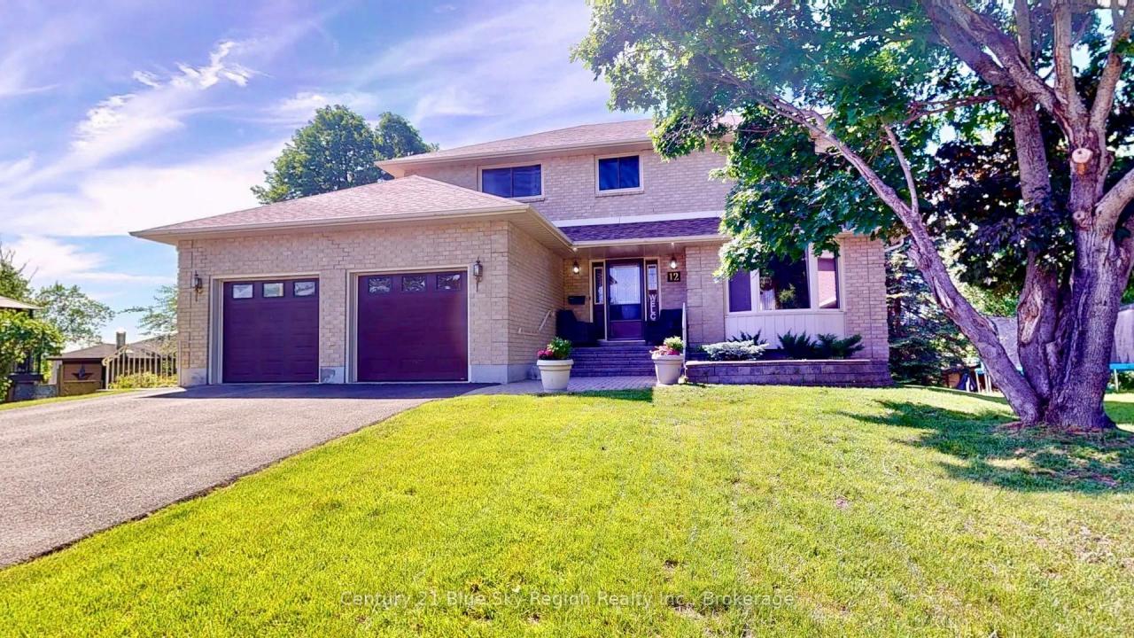 12 VIVYENNE COURT, North Bay, Ontario P1A 4J2, Canada