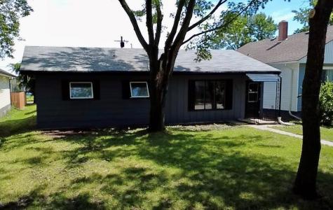 118 MOUNTAIN STREET NORTH, Deloraine, מניטובה R0M 0M0, קנדה