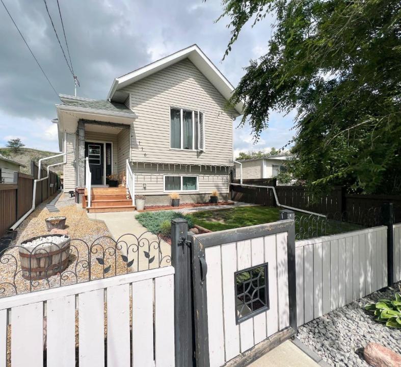 116 7 AVENUE SW, Drumheller, Alberta T0J 0Y6, Canada
