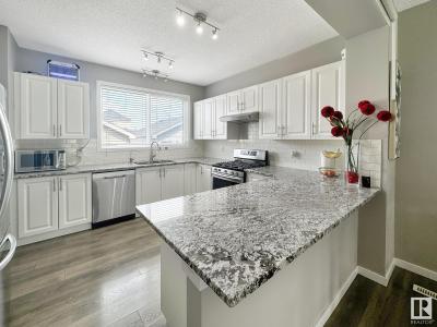 5832 ANTHONY CRESCENT SW, Edmonton, Alberta T6W 3H5, Canada
