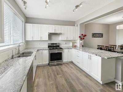 5832 ANTHONY CRESCENT SW, Edmonton, Alberta T6W 3H5, Canadá