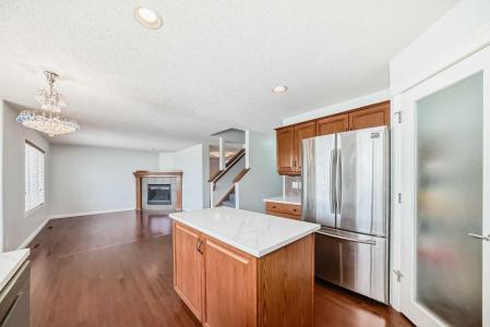 234 PANATELLA BOULEVARD NW, Calgary, Alberta T3K 6K2, Canada