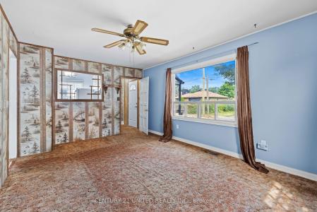 249 WOODBINE AVENUE, Peterborough East, Ontario K9H 1N8, Canada
