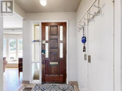 94 BILLINGTON CRESCENT, Toronto (parkwoods-donalda), Онтарио M3A 2G6, Канада