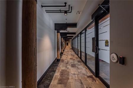 19 GUELPH AVENUE, Cambridge, Онтарио N3C 1A2, Канада