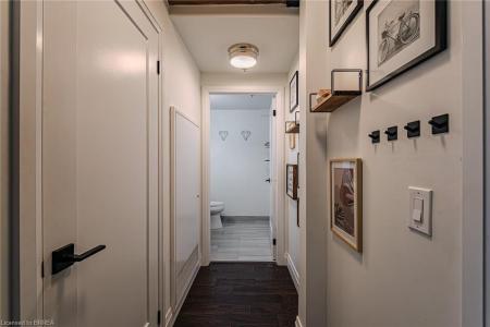 19 GUELPH AVENUE, Cambridge, Онтарио N3C 1A2, Канада