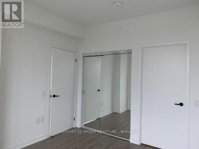 2495 EGLINTON AVENUE, Mississauga (central Erin Mills), 온타리오주 L5M 2T2, 캐나다