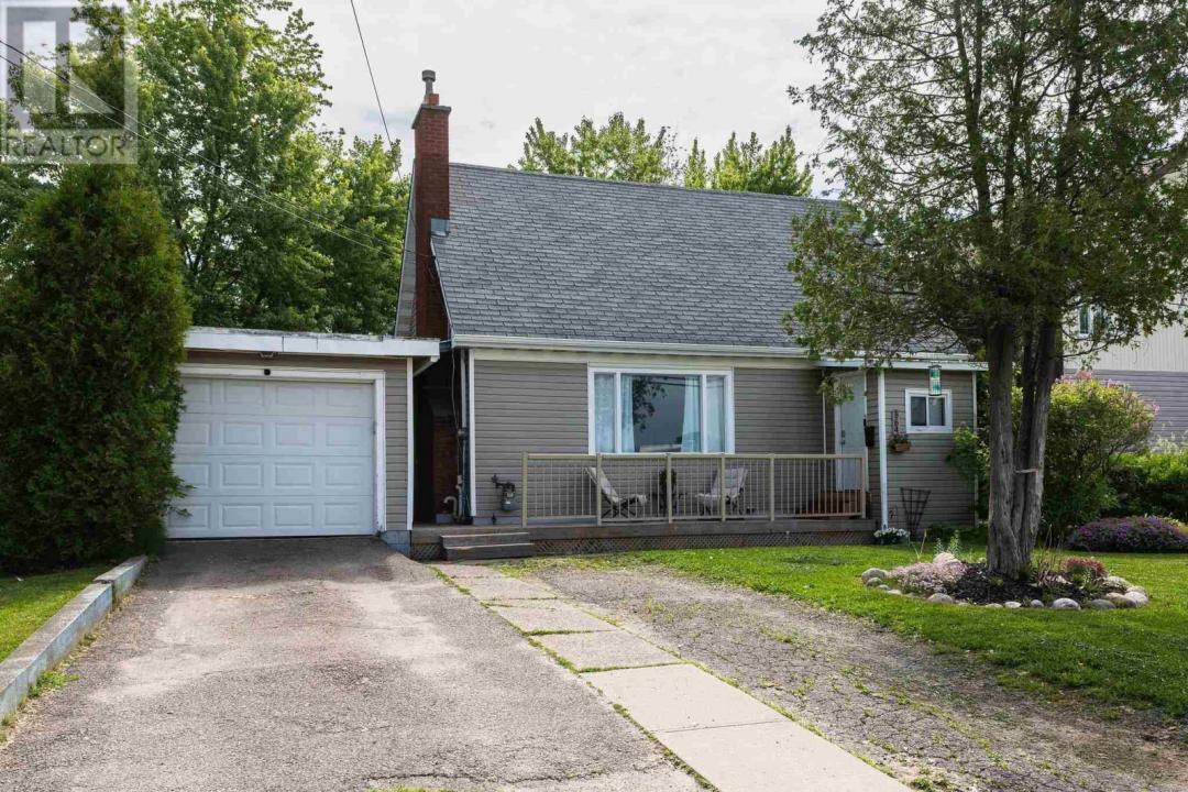 564 PINE ST, Sault Ste. Marie, Ontario P6B 3E7, Kanada