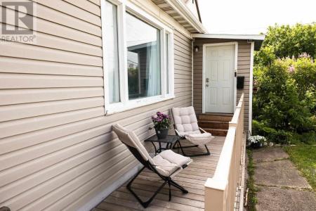564 PINE ST, Sault Ste. Marie, Ontario P6B 3E7, Canada