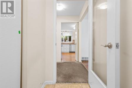 2018 DEERHURST COURT, Ottawa, Ontario K1J 8H1, Canada