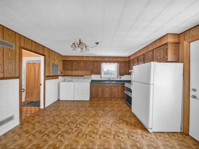 1331 DEER RUN ROAD, Leamington, Ontario N8H 3V7, Canada