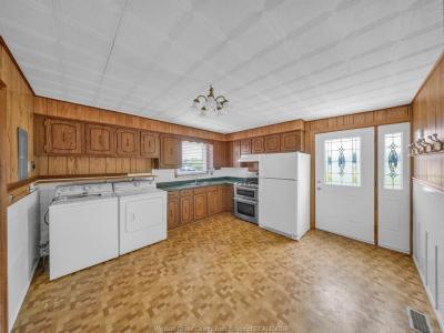 1331 DEER RUN ROAD, Leamington, Ontario N8H 3V7, Canada