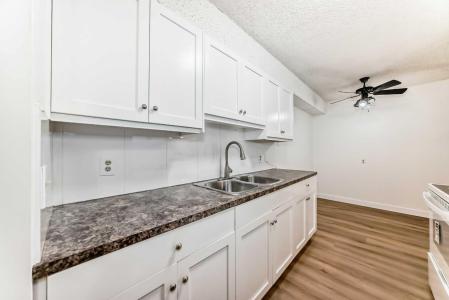 3420 50 STREET NW, Calgary, アルバータ T3A 2E1, カナダ