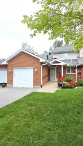 30 MUSEUM DRIVE, Orillia, オンタリオ L3V 7T9, カナダ