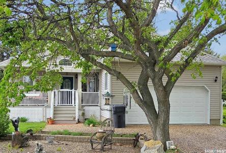 5001 CENTRAL AVENUE, Waldheim, Saskatchewan S0K 4R0, Canada