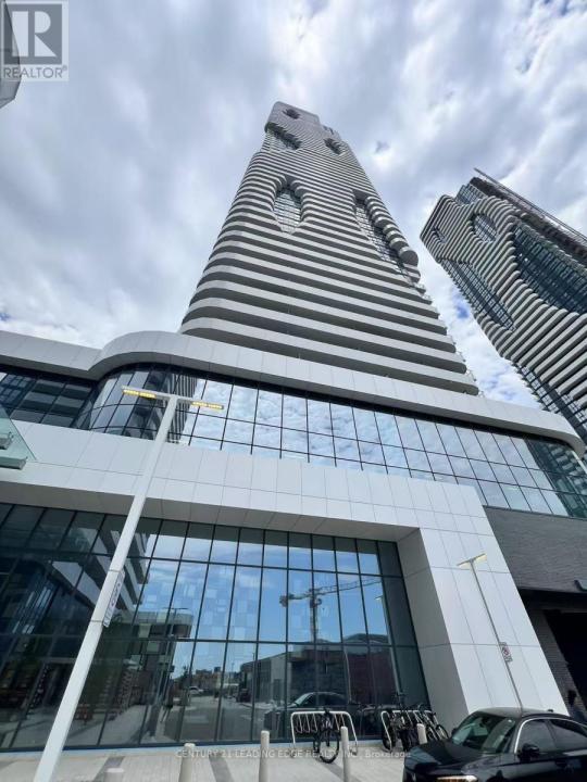 225 COMMERCE STREET, Vaughan (vaughan Corporate Centre), אונטריו L4K 0R1, קנדה 