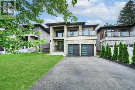 4 MANN STREET, Clarington (bowmanville), Ontario L1C 2H5, Kanada