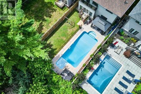 4 MANN STREET, Clarington (bowmanville), Ontario L1C 2H5, Kanada