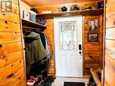 3 RIVER RD, Red Lake, Ontario P0V 2M0, Canada