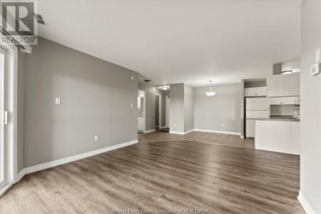 1390 LAUZON ROAD ROAD, Windsor, Ontario N8S 3N1, Canada