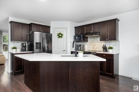 80 KEYSTONE CRESCENT, Leduc, Alberta T9E 0M6, Canada