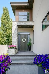 3171 CAMERON HEIGHTS WAY NW, Edmonton, Alberta T6M 0S5, Canadá