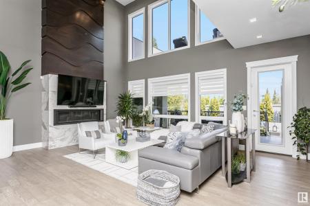 3171 CAMERON HEIGHTS WAY NW, Edmonton, Alberta T6M 0S5, Canadá