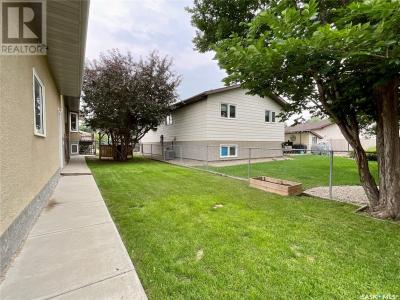 7 HARVEST BAY, Grand Coulee, Saskatchewan S4M 0A3, Canada