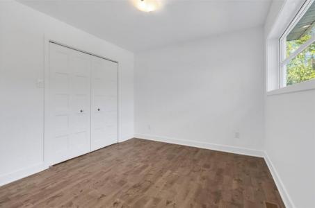 1025-1027 Rue Jacinthe, Saint-Jérôme, Quebec J5L 1E7, Canada