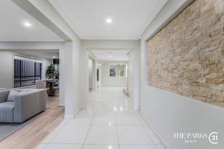 20 Broadbent Avenue, Middleton Grange, NSW 2171, 오스트레일리아