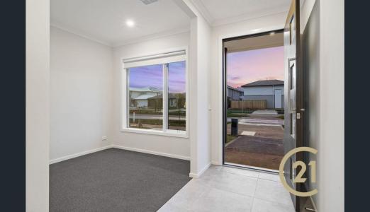 65 Kennedy Drive, Fraser Rise, VIC 3336, Australia